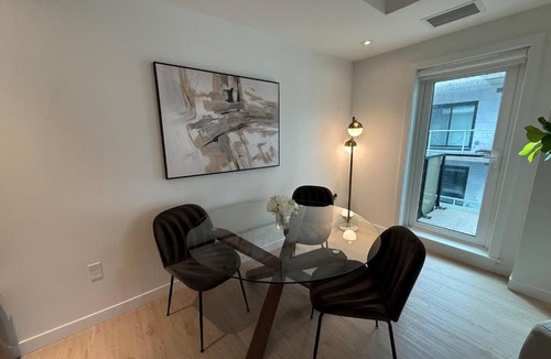 North End Apartment | Bright warm & spacious 1 BR in North End Halifax
