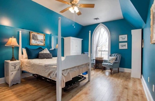 Elmira House | Bristow's Inn