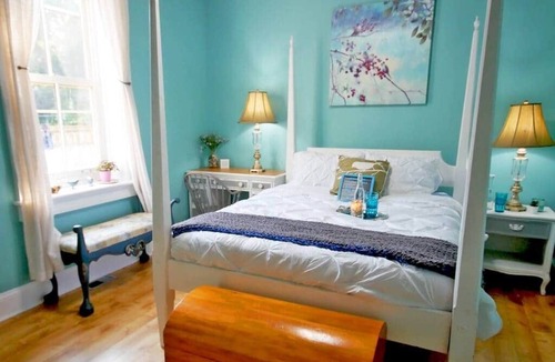 Elmira House | Bristow's Inn