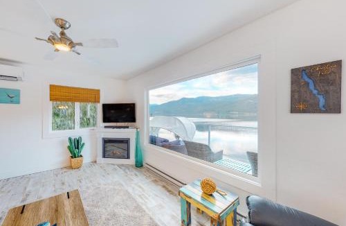 Christina Lake House | Brooks Lake House
