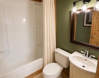 Deer Lake Apartment | Brooks Place