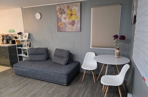 Brossard House | brossard home inn 1