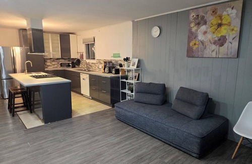 Brossard House | brossard home inn 1