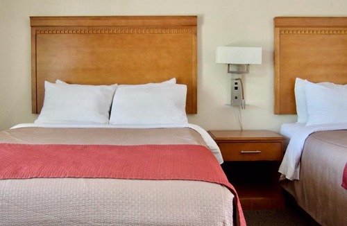 Tobermory Hotel | Bruce Anchor Motel