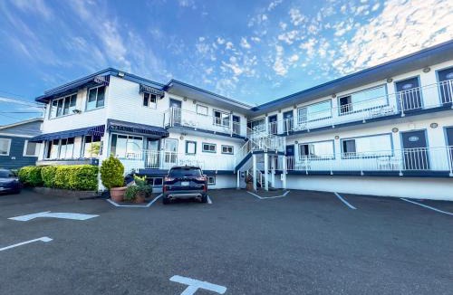 Regional District of Nanaimo Hotel | Buccaneer Inn