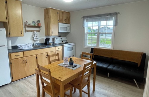 Rocky Harbour Cabin | Buoy & Arrow Restaurant and Suites