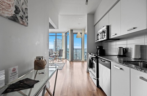 Bay Cloverhill Hotel | Burano Condos in Downtown Toronto