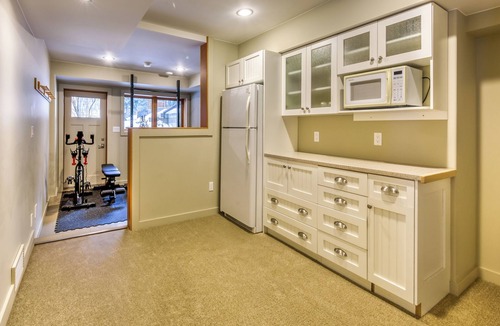Windermere House | Ashberry Cabin | 5BR | Hot Tub | Windermere
