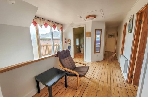 Petite-Riviere-Saint-Francois House | Hôtel à la maison - Maison du Village et Ski!