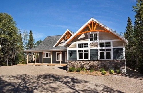Petite-Riviere-Saint-Francois Villa | Cottage for Rent : CHA-12 | Petite-Rivière-Sa