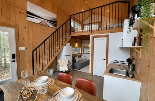 Sainte-Marguerite-du-Lac-Masson House | Lakeside Cabin Retreat with Beach, Kayaks, Fire Pit & Forest Trails