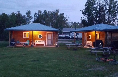 Big River Cabin | Cabin #4 - 2 Bedroom Cabin at Delaronde Resort