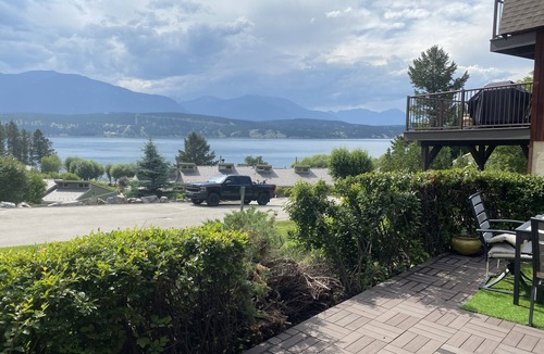 East Kootenay Cabin | Cabin for rent in terravista bc Soak up the sun and sand making memories.