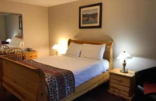 Oliver Hotel | Cactus Tree Inn