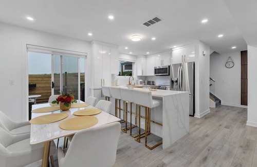 Crescent Heights House | Calgary Downtown Guest House