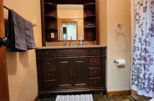 Seba Beach Cabin | Calling all Hunters Log Cabin on the River!