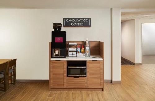 Pembroke Hotel | Candlewood Suites Pembroke by IHG