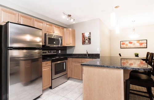 North Central Edmonton Hotel | Canterra Suites Hotel