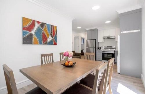 West Side Bed & Breakfast | Carol Cozy Garden Home