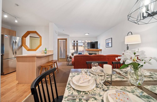 Whistler Village House | Central 2BR w/Pool, Hot Tub, BBQ & Free Parking