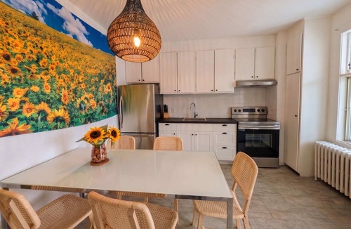 Vieux-Limoilou Apartment | Central Limoilou 7 guests AC 2 Free Parking