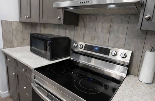 Whyte ave House | Centrally Located Home Away From Home