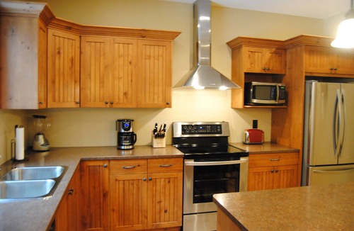 Kent Ski Chalet | Chalet #2 Harrison Chalet Suites at Harrison Hot Springs