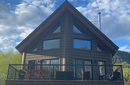 L'Anse-Saint-Jean Ski Chalet | Chalet au coeur des montagnes