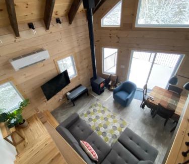 L'Anse-Saint-Jean Ski Chalet | Chalet au coeur des montagnes