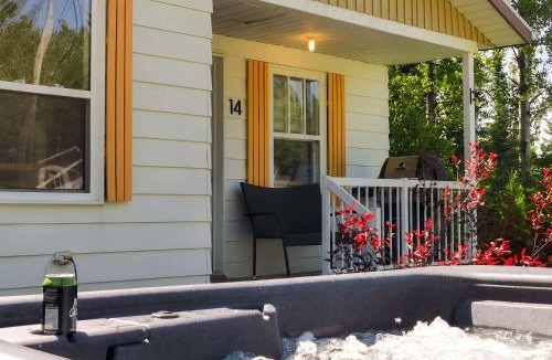 Saint-Tite-des-Caps Ski Chalet | Chalet Charlevoix - near Massif and Mont Ste-Anne