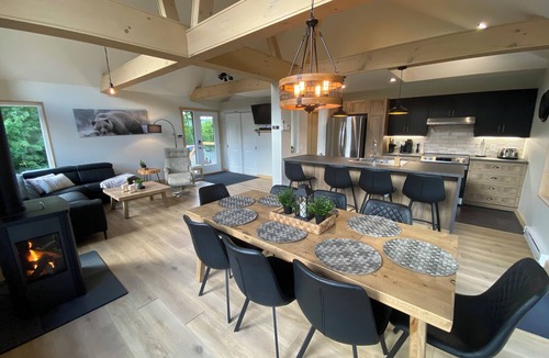 Saint-Faustin-Lac-Carre Ski Chalet | Chalet L'Aventure in the Heart of the Laurentians