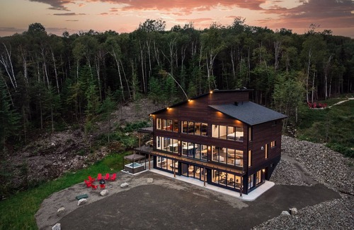 Baie-St-Paul Ski Chalet | Chalet La Jolie Chouette