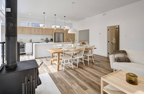 Sainte-Beatrix Ski Chalet | Chalet Méli Le Prestigieux