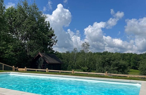 Mansonville Ski Chalet | Chalet Nèchoula-Splendid view-Spacious