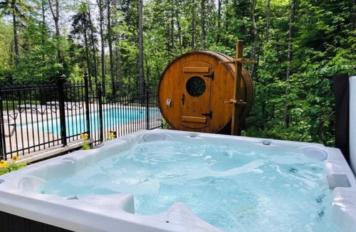 Fiddler Lake Resort Ski Chalet | Chalet Silver Fox at Fiddler Lake, Spa & private swimming pool