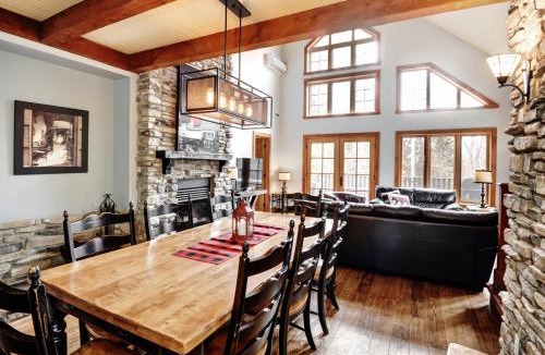 Stoneham Ski Chalet | Chalets Alpins- 39 Chemin des Skieurs