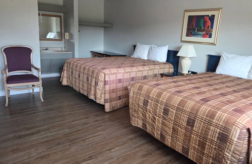 Petit-Rocher Hotel | Chambre 2 Lits Queen #4