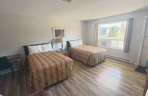 Petit-Rocher Hotel | Chambre 2 Lits Simple à Petit Rocher NB