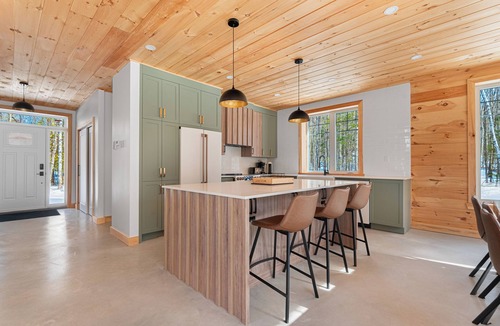 Amherst Ski Chalet | Chamonix Kanata-Tremblant