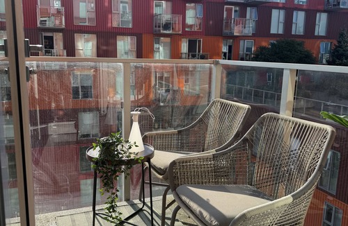 Downtown Eastside House | Charming 1 bedroom apartment near downtown Vancouver!