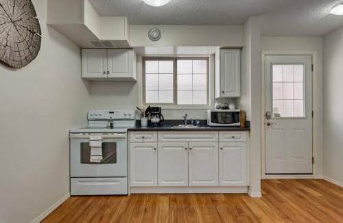 Canmore House | Charming Condo In The Heart Of Canmore