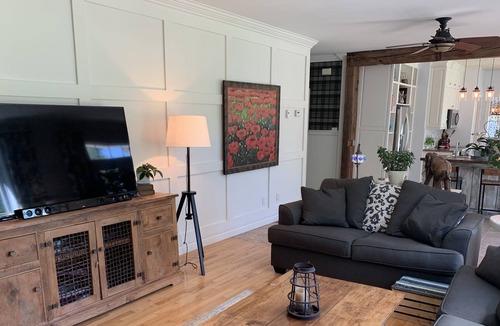 Cedarville House | Charming Country home across the road from Lake Memphremagog