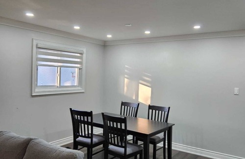 Port Union House | Charming Port Union Oasis | Near Waterfront, Best Food, Easy Commute Downtown