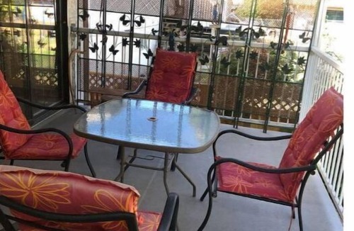 North Bend Cottage | Cheerful 4 bedroom cottage in the Fraser Canyon