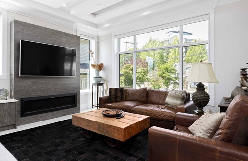 Killarney House | Cheerful 5 bedroom house in Vancouver