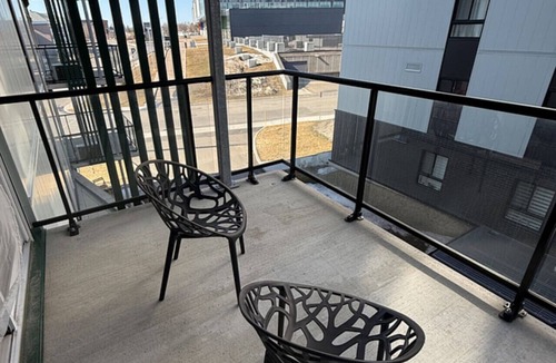 Plateau Apartment | Chic 1-Bedroom Suite near Downtown Quebec | Le Prisme