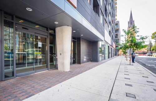 Wellington Place Condo | Chic 2 Bed & 2 Bath in the Fashion District