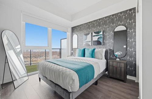 The Queensway Apartment | Chic 2BR Retreat Modern Comfort and Prime Location