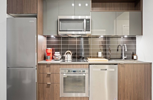 Old Town Apartment | City Haven - King & Queen Suites