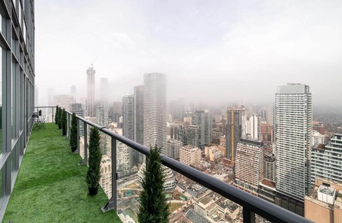 Bay Cloverhill Apartment | City Lights & Skyline Nights Bay Street Penthouse